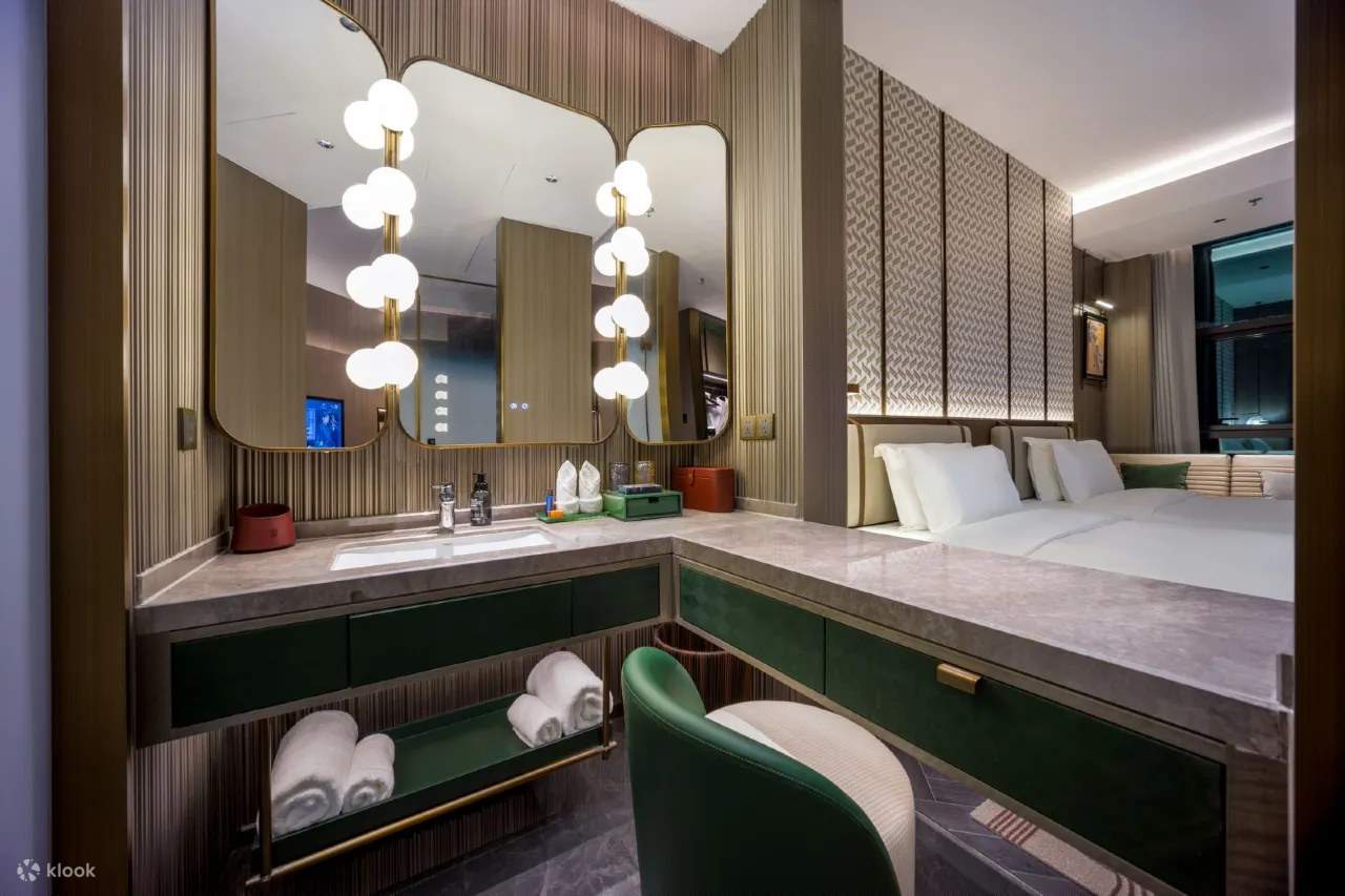 [우이광장 인근] 창사 우이광장 IFS 국제금융센터 야치 호텔(플래그십 스토어) 숙박 패키지